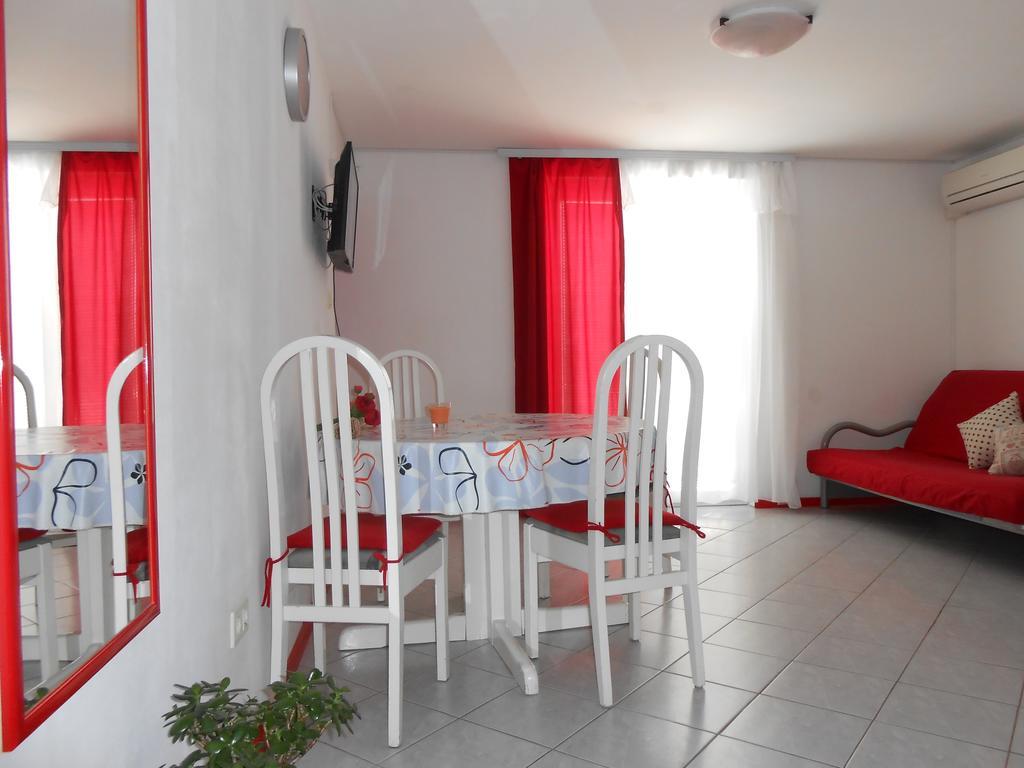 Boutique Apartments Julija فوديس المظهر الخارجي الصورة